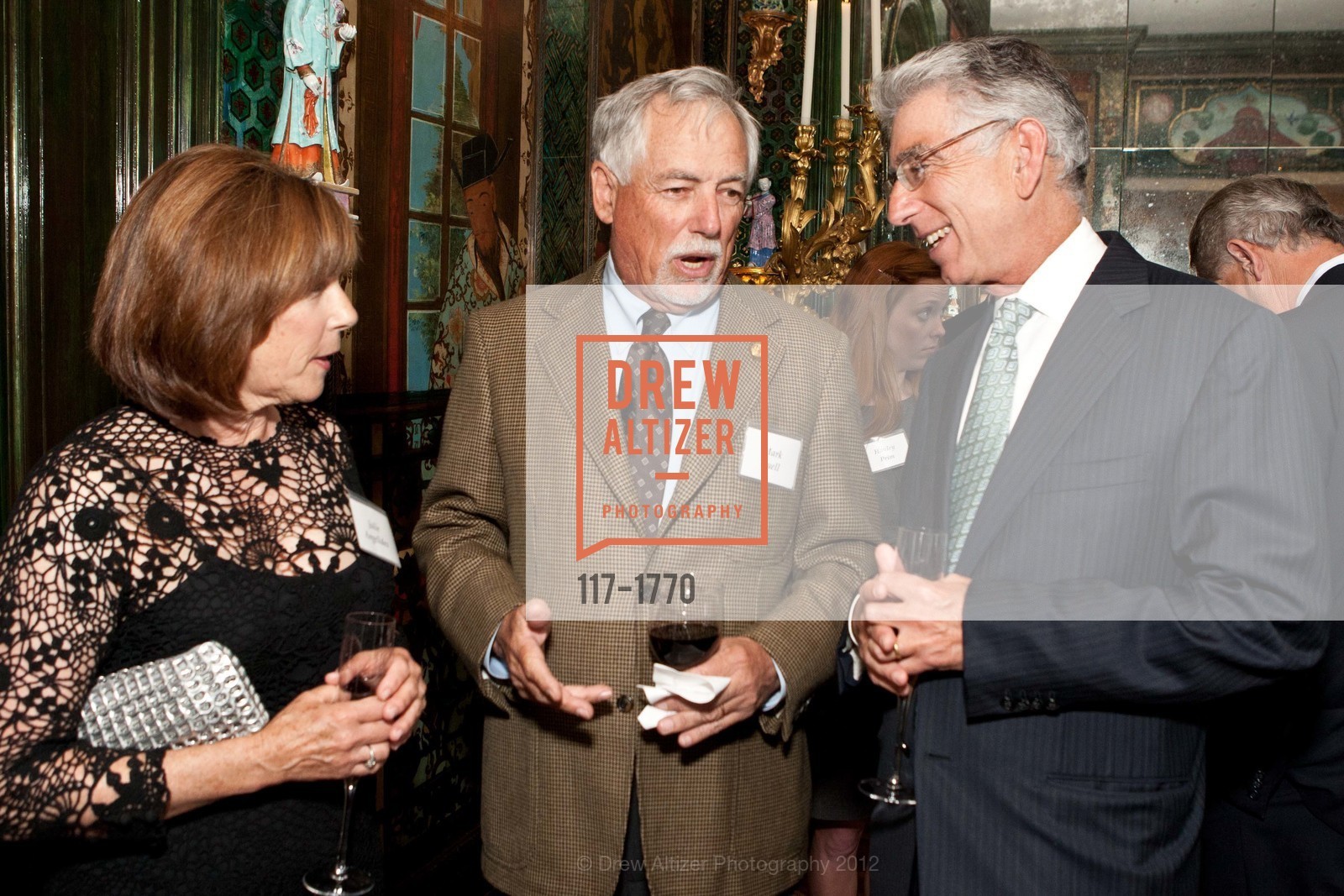 Julie Angelides, Mark Buell, Phil Angelides, Gordon and Ann Getty Host NANCY PELOSI DCCC Dinner, US, April 23rd, 2012, Photo #117-1770 Julie Angelides, Mark Buell, Phil Angelides, Photo #117-1770