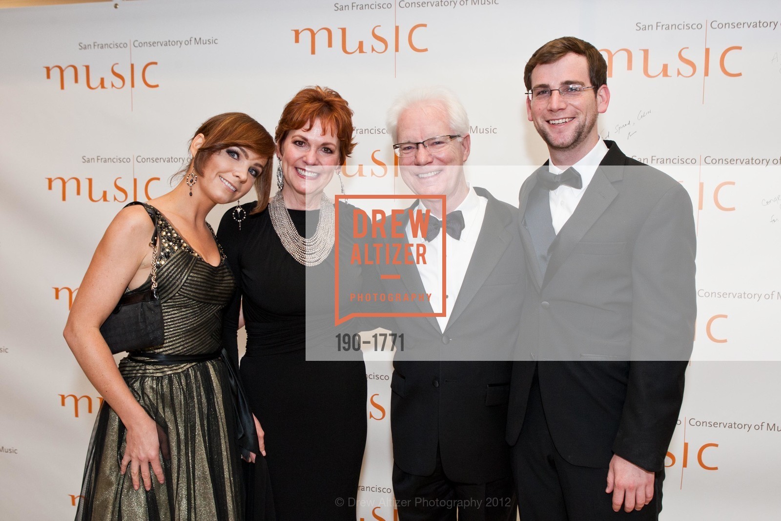 Annie Murdoch, Sam Murdoch, Colin Murdoch, Justin Murdoch, 2012 CONSERVATORY GALA in honor of COLIN MURDOCH, US, April 25th, 2012, Photo #190-1771 Annie Murdoch, Sam Murdoch, Colin Murdoch, Justin Murdoch, Photo #190-1771