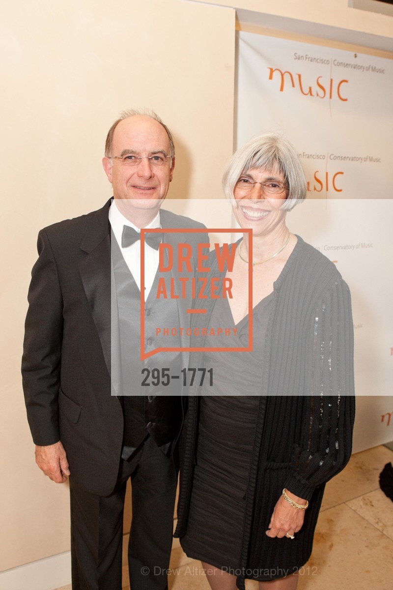 Michael Delehunt, Linda Delehunt, Photo #295-1771