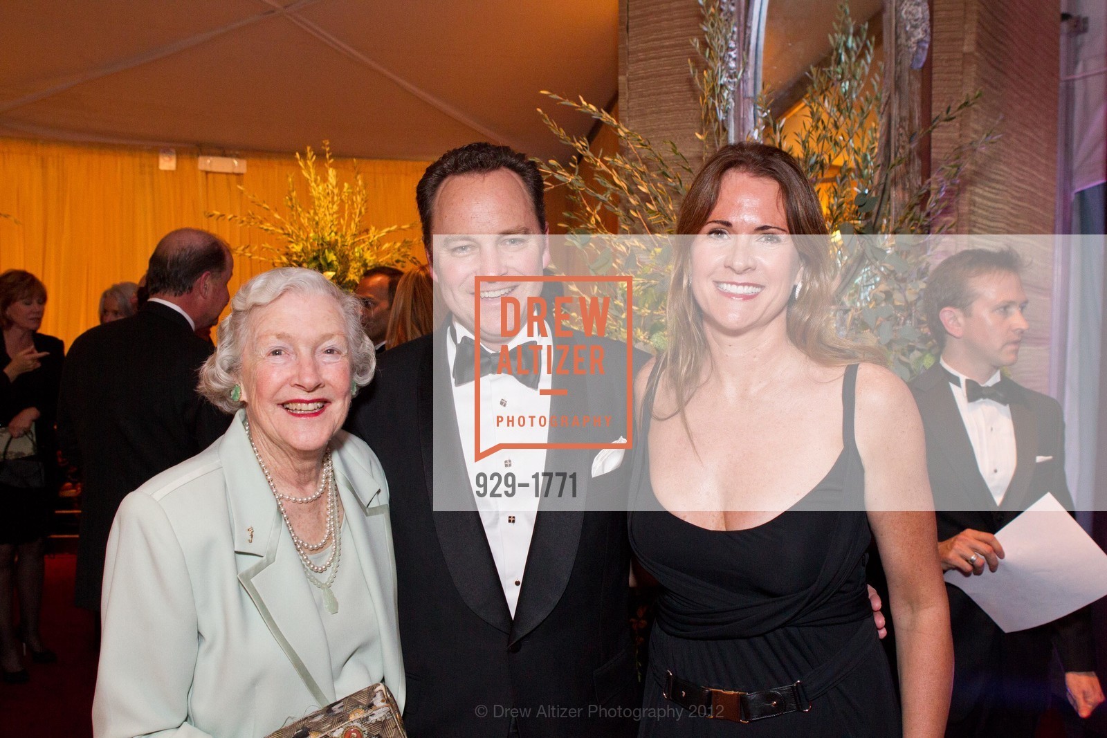 Marianne Peterson, Rich Peterson, Tanya Peterson, 2012 CONSERVATORY GALA in honor of COLIN MURDOCH, US, April 25th, 2012, Photo #929-1771 Marianne Peterson, Rich Peterson, Tanya Peterson, Photo #929-1771