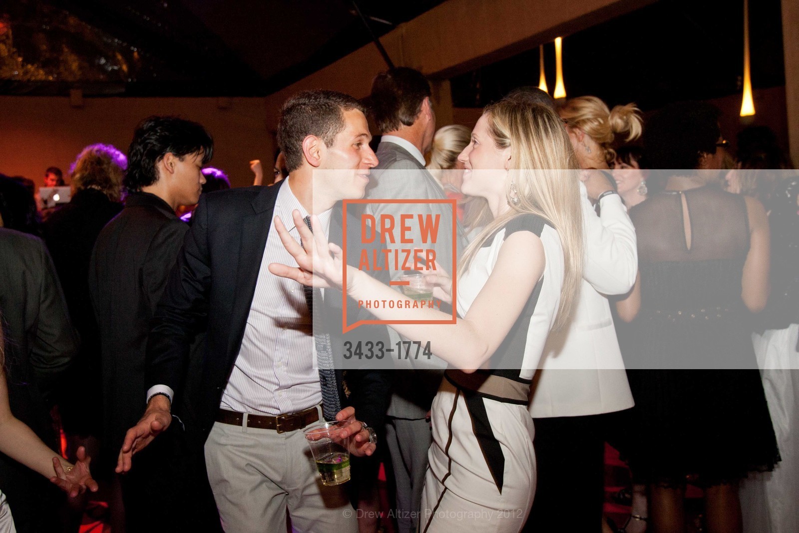 Ryan Brumberg, Joanna Shaleeck-Klein, SFMOMA's POST MODERN PARTY following the Modern Ball, US, April 25th, 2012, Photo #3433-1774 Ryan Brumberg, Joanna Shaleeck-Klein, Photo #3433-1774