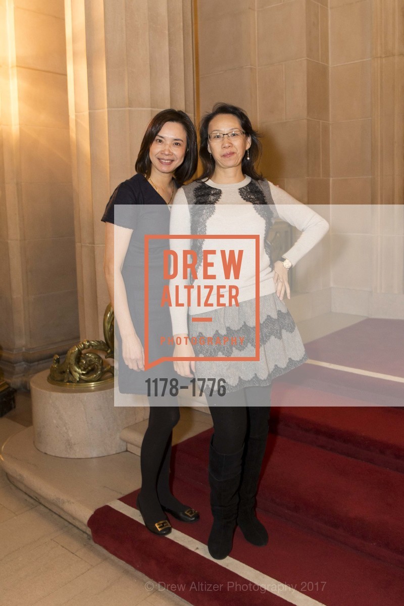 Daisy Zeng, Yumi Li, Shen Yun Gala Night at the War Memorial Opera House, War Memorial Opera House. 301 Van Ness Ave, January 6th, 2017, Photo #1178-1776 Daisy Zeng, Yumi Li, Photo #1178-1776