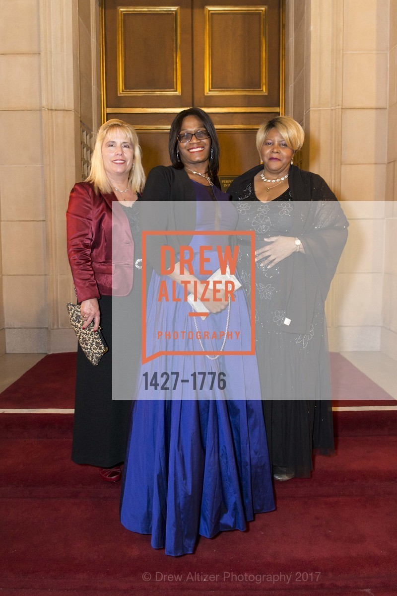 Pamela Harrison, Tanya Tapp, Colette Nelson, Shen Yun Gala Night at the War Memorial Opera House, War Memorial Opera House. 301 Van Ness Ave, January 6th, 2017, Photo #1427-1776 Pamela Harrison, Tanya Tapp, Colette Nelson, Photo #1427-1776