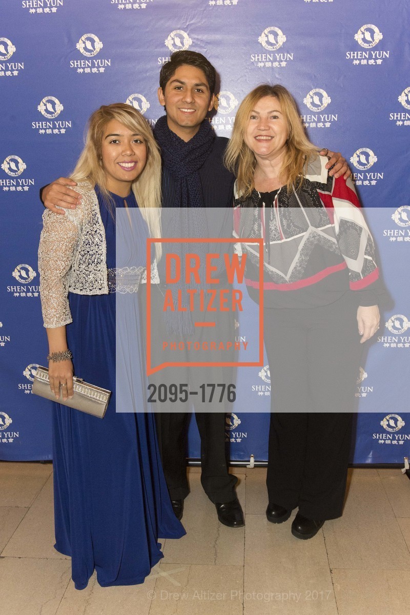 Ruby Roldan, Adrian Roldan, Michelle Potash, Shen Yun Gala Night at the War Memorial Opera House, War Memorial Opera House. 301 Van Ness Ave, January 6th, 2017, Photo #2095-1776 Ruby Roldan, Adrian Roldan, Michelle Potash, Photo #2095-1776
