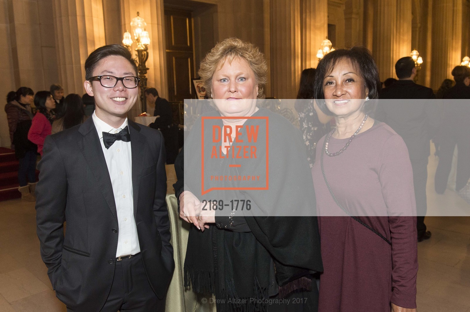 Haira Washiya, Nancy Bito, Tess Ochoa, Shen Yun Gala Night at the War Memorial Opera House, War Memorial Opera House. 301 Van Ness Ave, January 6th, 2017, Photo #2189-1776 Haira Washiya, Nancy Bito, Tess Ochoa, Photo #2189-1776