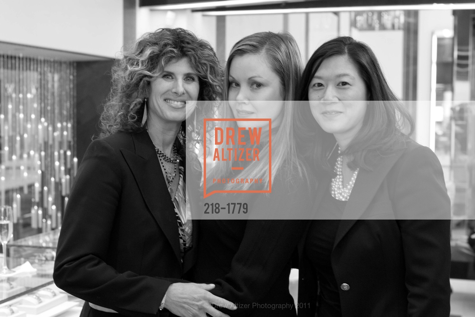 Jodi Thelander, Tatiana Sorokko, Christine Leong, BVLGARI hosts Cocktail Party for Women CEO Participants of the JP MORGAN HEALTHCARE CONFERENCE, US, January 10th, 2011, Photo #218-1779 Jodi Thelander, Tatiana Sorokko, Christine Leong, Photo #218-1779