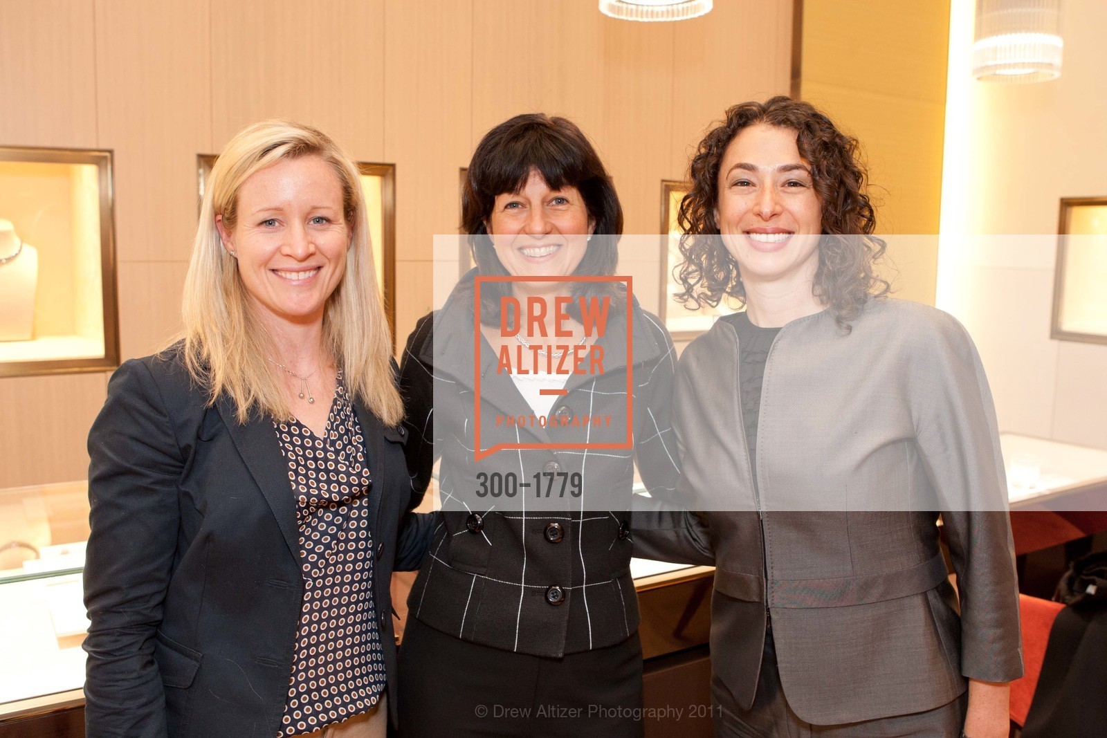 Amy Belt, Donna Petkanics, Stacy Feld, BVLGARI hosts Cocktail Party for Women CEO Participants of the JP MORGAN HEALTHCARE CONFERENCE, US, January 10th, 2011, Photo #300-1779 Amy Belt, Donna Petkanics, Stacy Feld, Photo #300-1779