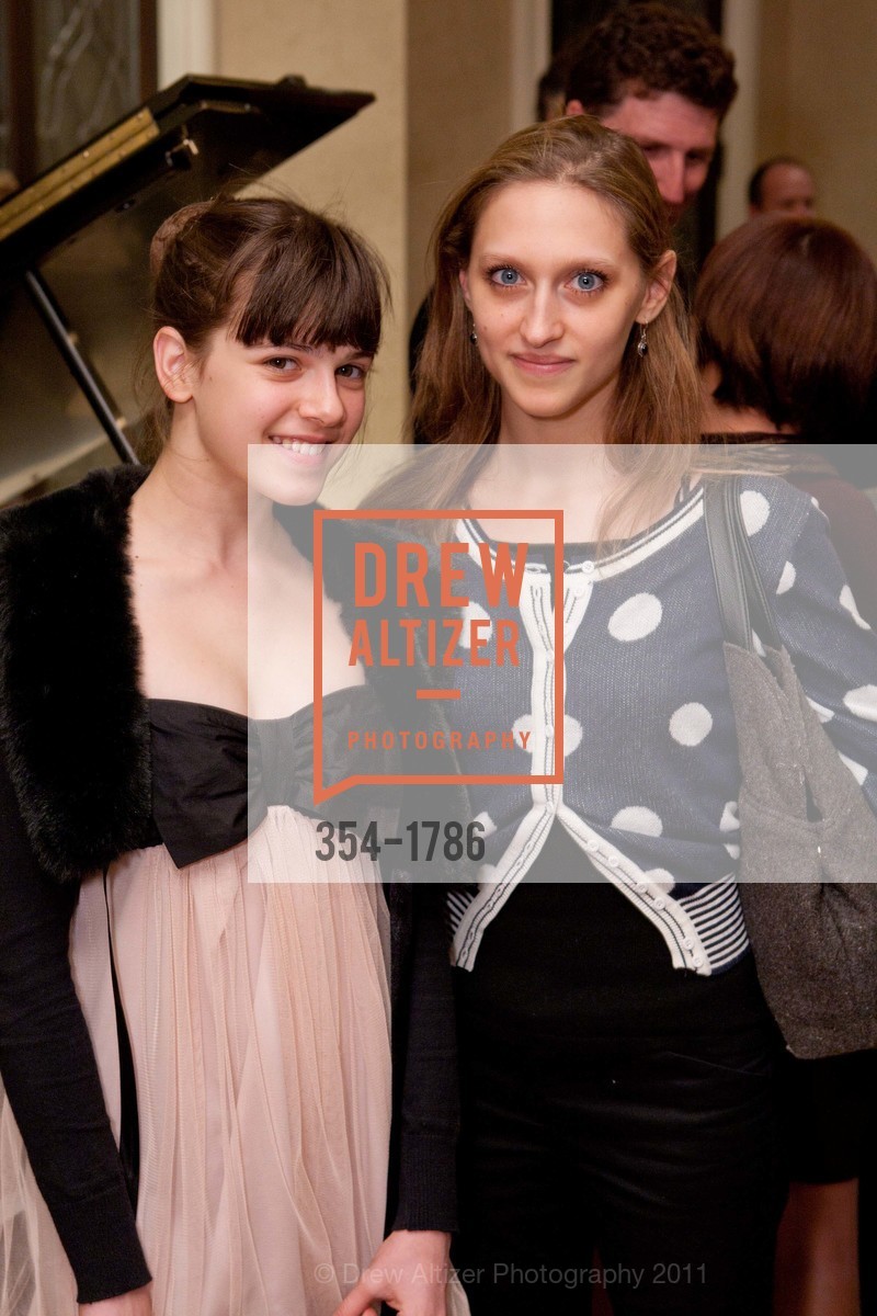 Cattarina Sinclaire, Sarah van Patten, SF Ballet 2011 Gala BENEFACTORS PARTY, US, January 20th, 2011, Photo #354-1786 Cattarina Sinclaire, Sarah van Patten, Photo #354-1786