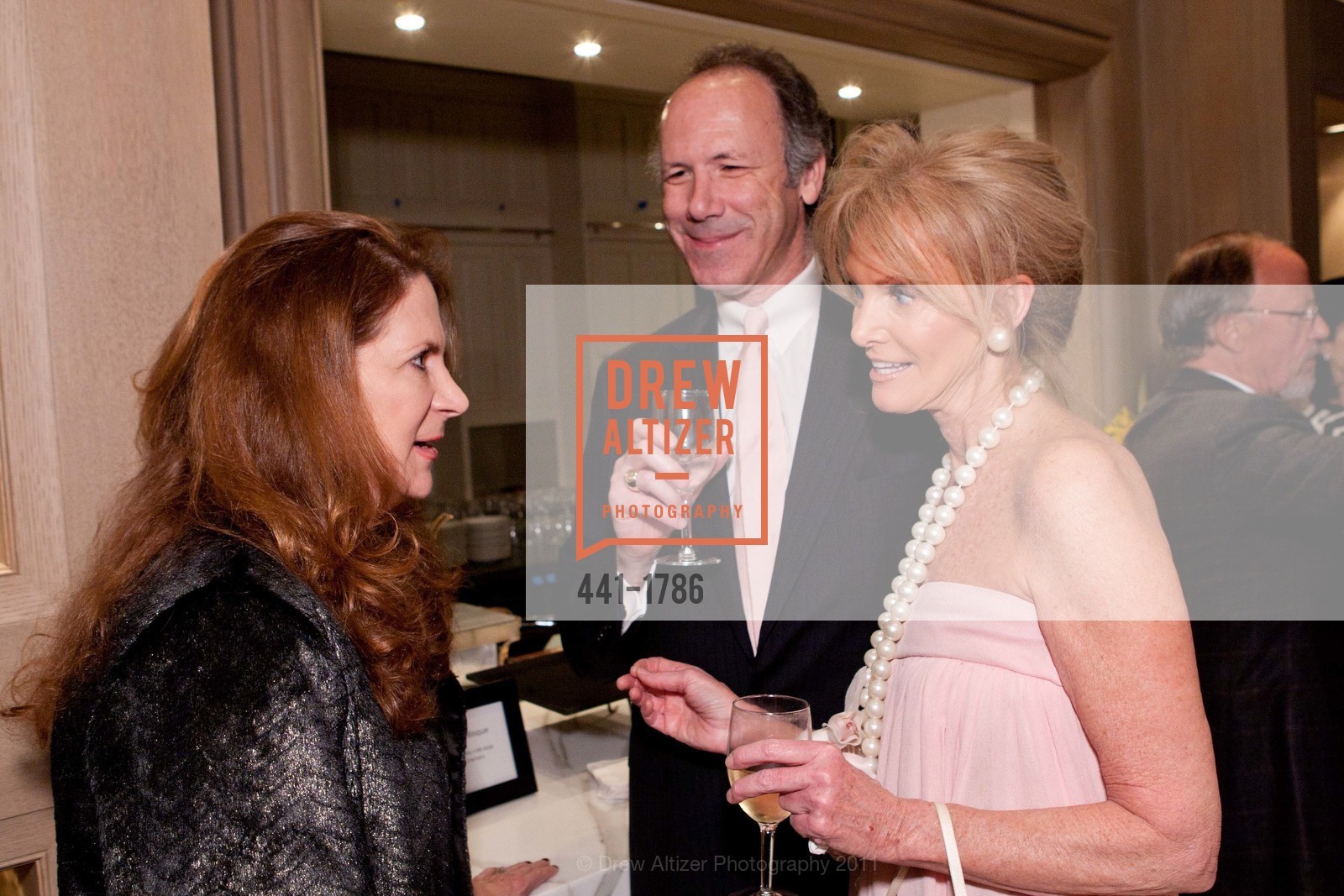 Patricia Ferrin Loucks, Tom Barrett, Belinda Berry, SF Ballet 2011 Gala BENEFACTORS PARTY, US, January 20th, 2011, Photo #441-1786 Patricia Ferrin Loucks, Tom Barrett, Belinda Berry, Photo #441-1786