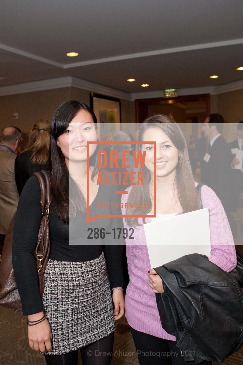 Weina Zhao, Lia Whisler, HARVARD UNIVERSITY ALUMNI ASSOCIATION and HARVARD COLLEGE FUND Present Harvard ReConnect - Day 2, US, January 21st, 2011, Photo #286-1792 Weina Zhao, Lia Whisler, Photo #286-1792