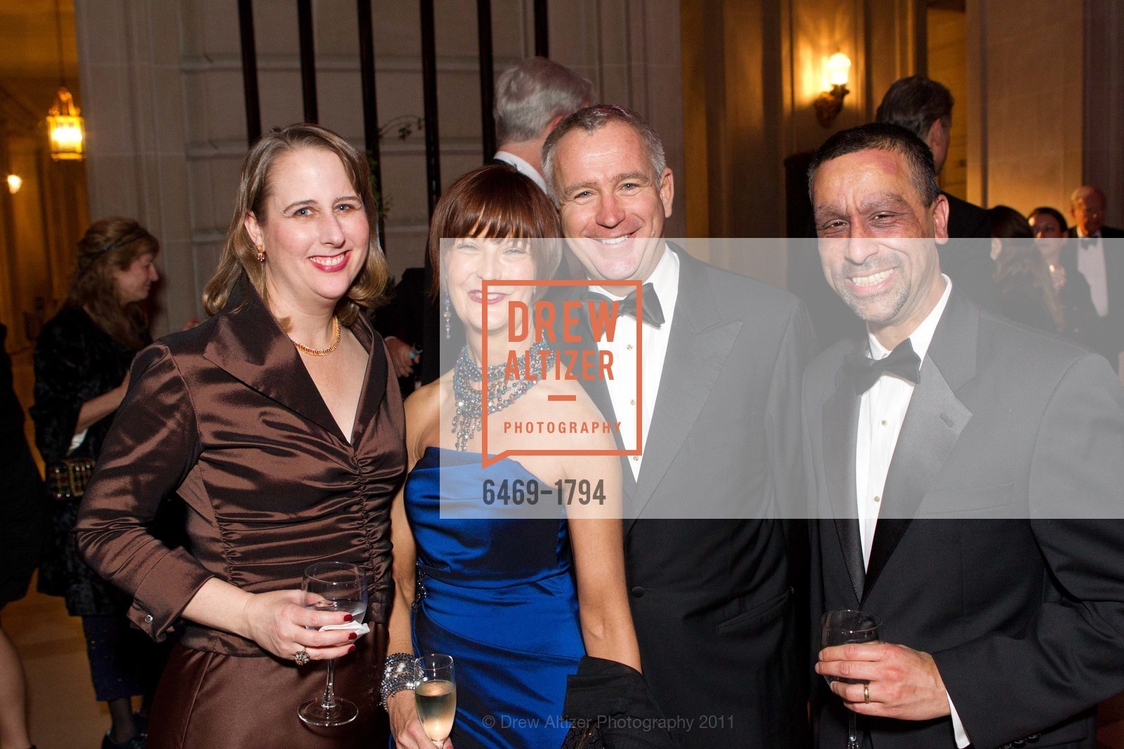 Kim Carim, Debra Bernard, Glenn McCoy, Arshad Carim, SAN FRANCISCO BALLET La Belle Epoque: After Party, US, January 27th, 2011, Photo #6469-1794 Kim Carim, Debra Bernard, Glenn McCoy, Arshad Carim, Photo #6469-1794