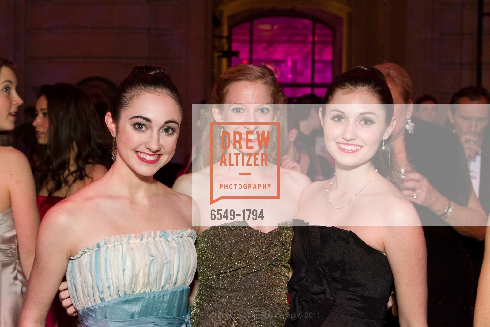 Ellen Hummel, Jessica Lind, Lauren Parrott, SAN FRANCISCO BALLET La Belle Epoque: After Party, US, January 27th, 2011, Photo #6549-1794 Ellen Hummel, Jessica Lind, Lauren Parrott, Photo #6549-1794