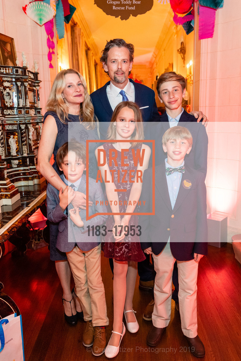 Tina Baruh, Sam Rawstorne, Ian Javer, Glogau Teddy Bear Party 2019, Private Residence, March 21st, 2019, Photo #1183-17953 Tina Baruh, Sam Rawstorne, Ian Javer, Photo #1183-17953