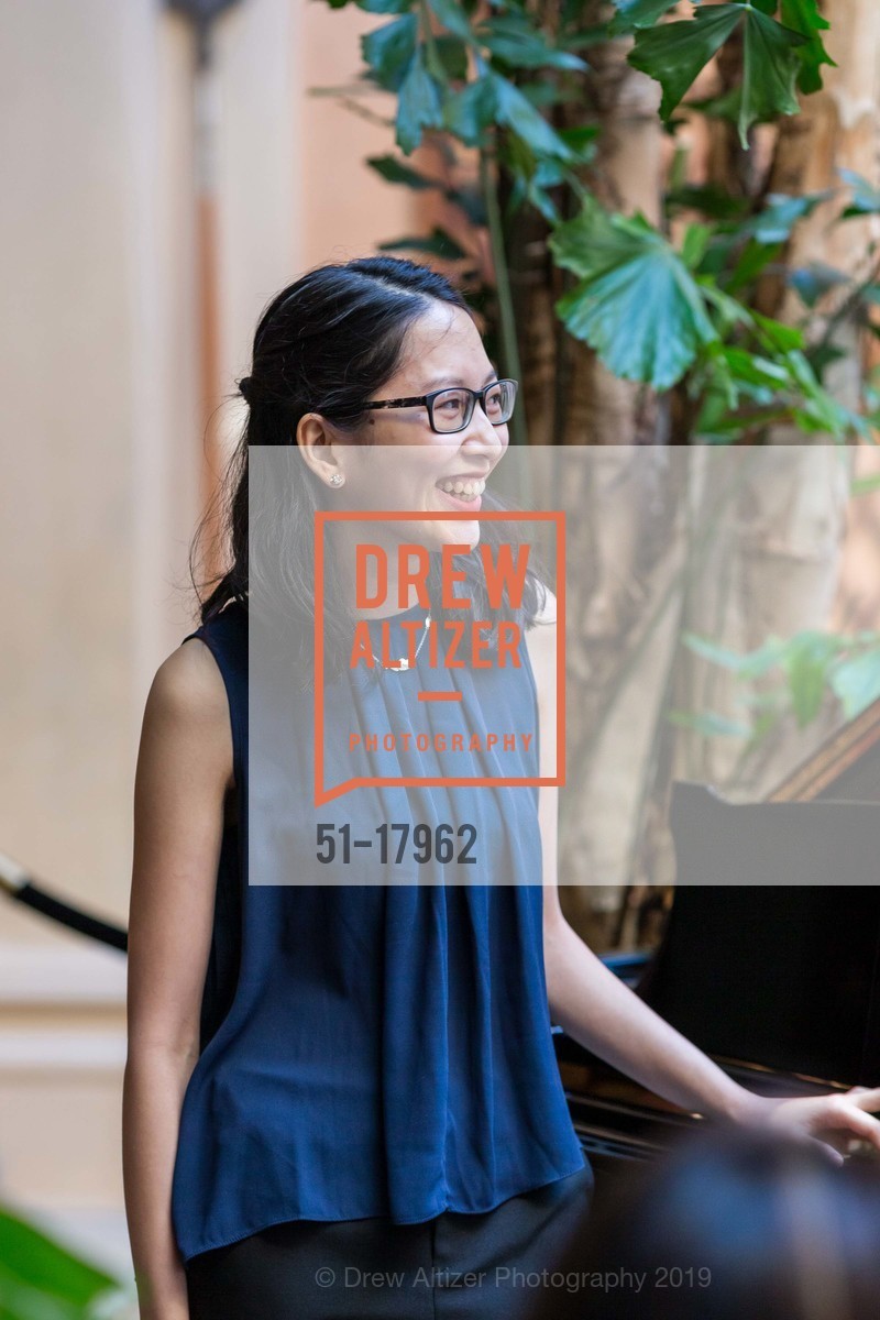 Shelley Ng, Photo #51-17962