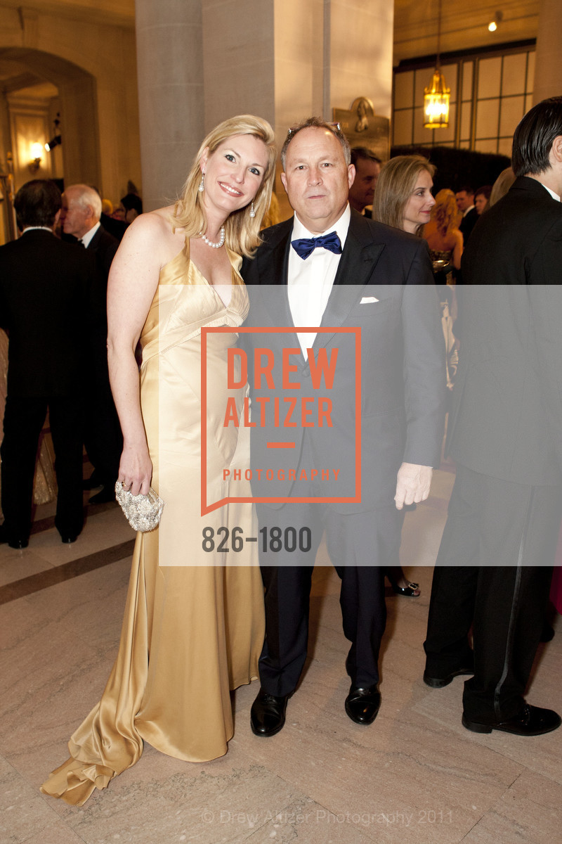 Rebecca Erdiakoff, Miles Archer Woodlief, SAN FRANCISCO BALLET "La Belle Epoque" Patrons Arrivals, Dinner and Intermission, San Francisco City Hall, January 27th, 2011, Photo #826-1800 Rebecca Erdiakoff, Miles Archer Woodlief, Photo #826-1800