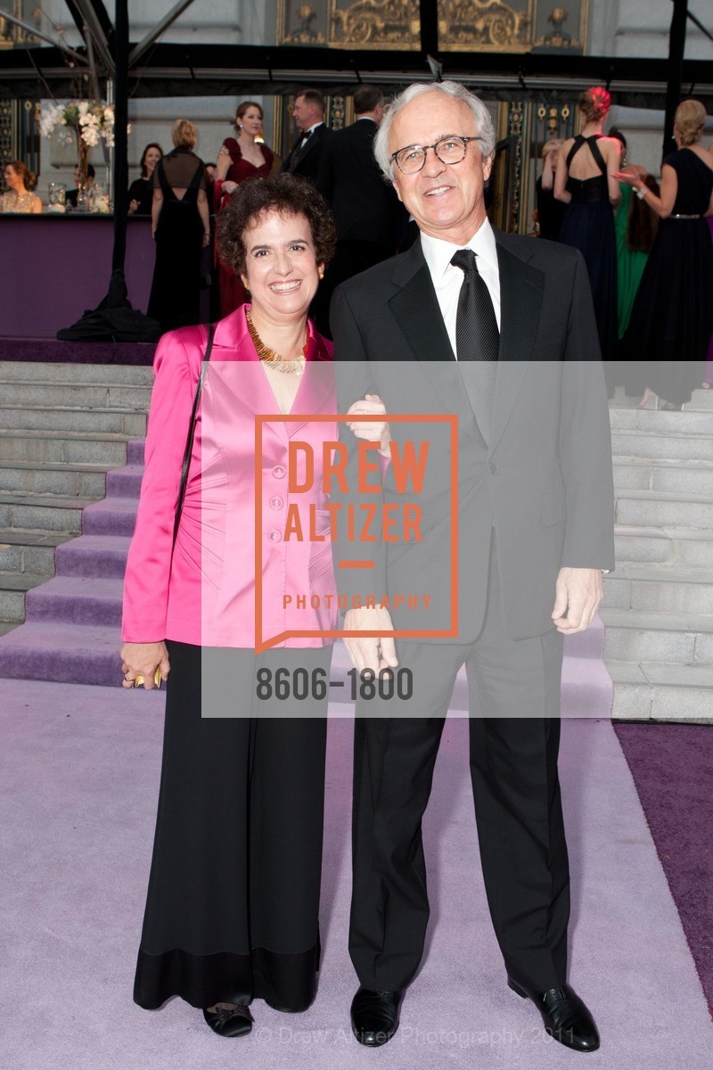 Susan Levine, Jim Lauer, SAN FRANCISCO BALLET "La Belle Epoque" Patrons Arrivals, Dinner and Intermission, San Francisco City Hall, January 27th, 2011, Photo #8606-1800 Susan Levine, Jim Lauer, Photo #8606-1800