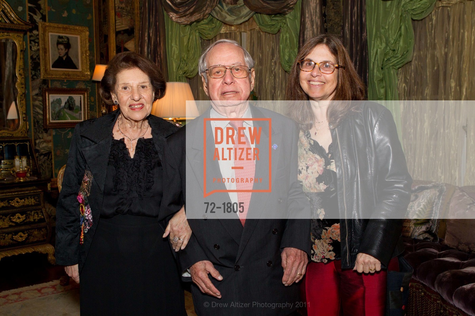 Monique Joseph, Theo Joseph, Nadine Joseph, SAN FRANCISCO PERFORMANCES Annual Presenters Dinner Honors CELLIST ALISA WEILERSTEIN, US, February 1st, 2011, Photo #72-1805 Monique Joseph, Theo Joseph, Nadine Joseph, Photo #72-1805