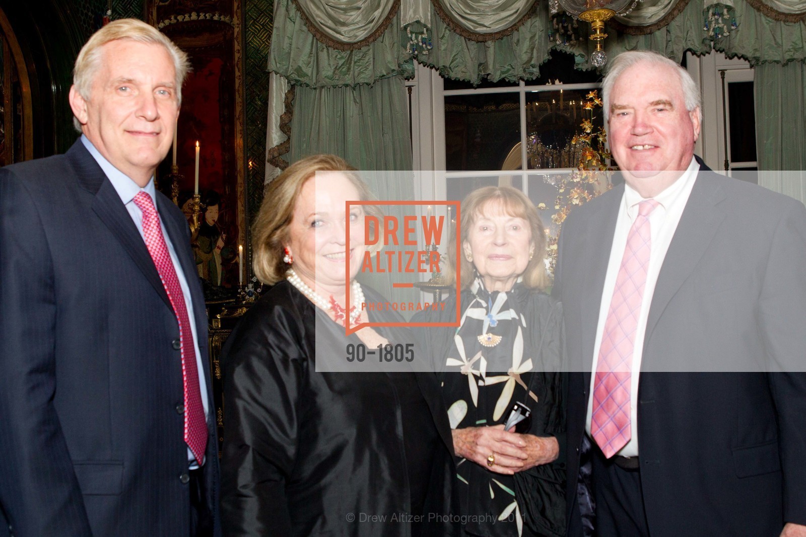 George Norton, Maura Morey, Bettye Ferguson, Bob Morey, SAN FRANCISCO PERFORMANCES Annual Presenters Dinner Honors CELLIST ALISA WEILERSTEIN, US, February 1st, 2011, Photo #90-1805 George Norton, Maura Morey, Bettye Ferguson, Bob Morey, Photo #90-1805