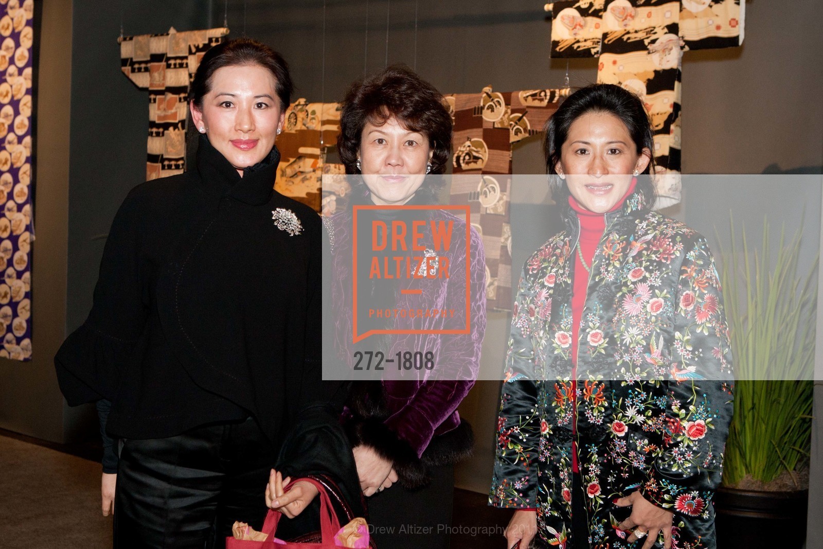 Gorretti Lui, Selina Cha, Rosina Sun, Preview Opening Gala of the ARTS OF THE PACIFIC SHOW At the Chong-Moon Lee Center for Asian Art and Culture, Festival Pavilion at Fort Mason, February 3rd, 2011, Photo #272-1808 Gorretti Lui, Selina Cha, Rosina Sun, Photo #272-1808