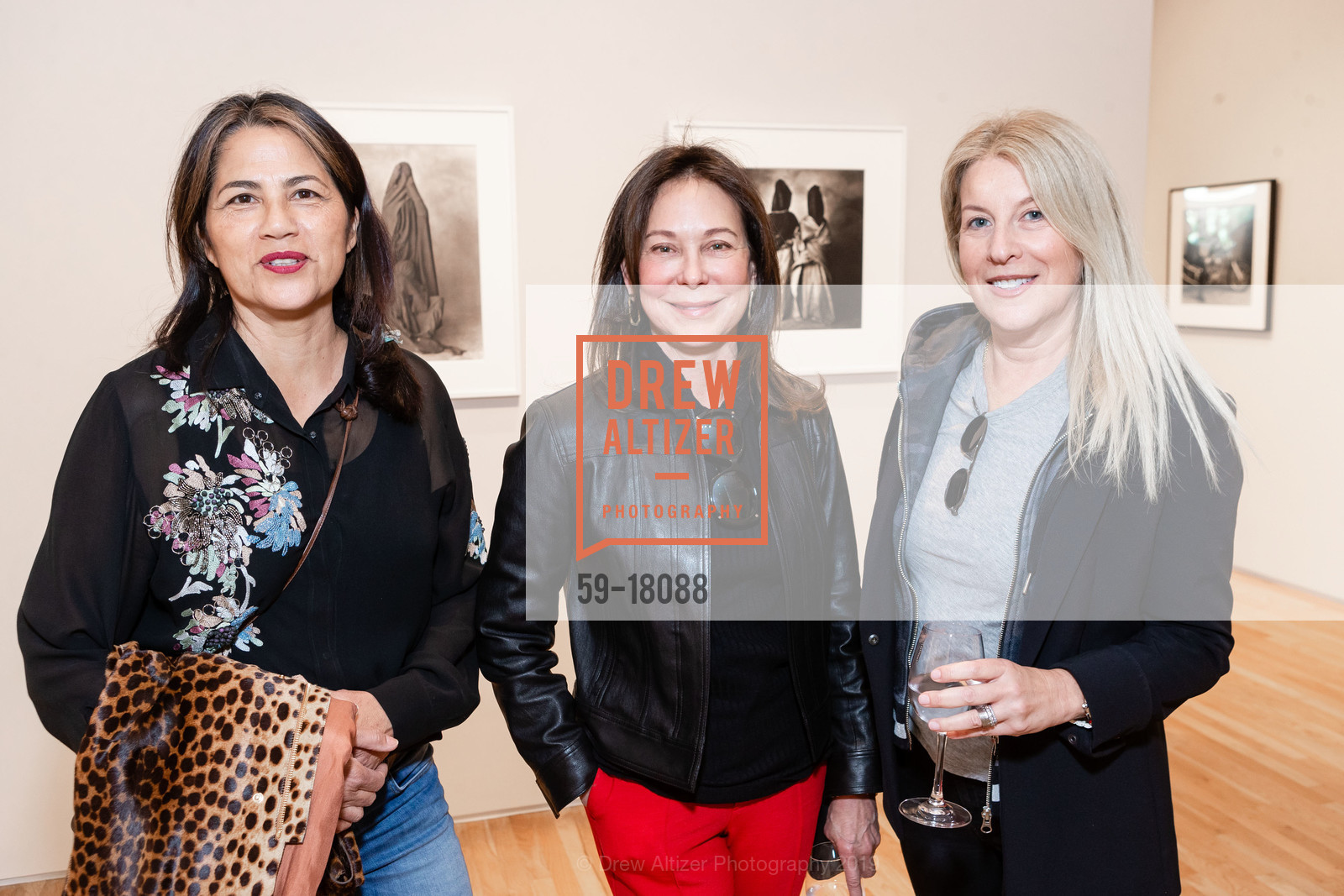 Lisa Sebastian, Sue Stewart, Laurie Chapman, Pace Gallery Palo Alto's Opening Reception of Irving Penn 2019, Pace Palo Alto. 229 Hamilton Ave, April 10th, 2019, Photo #59-18088 Lisa Sebastian, Sue Stewart, Laurie Chapman, Photo #59-18088