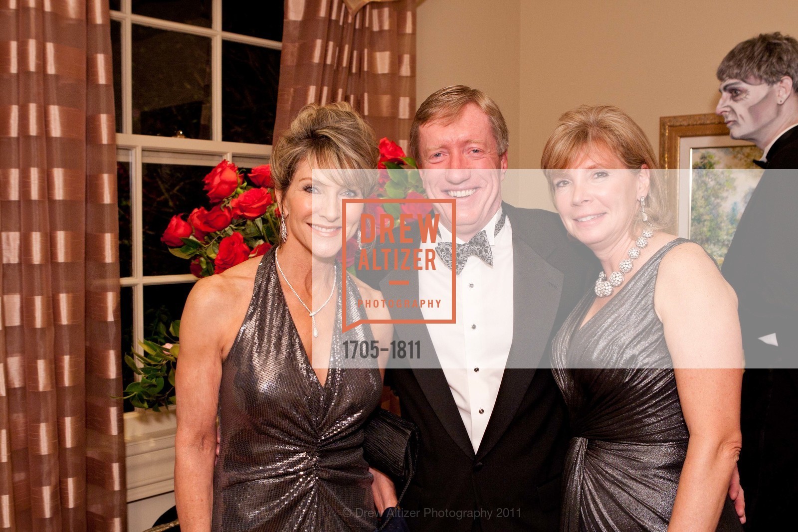 Suzanne Shaw, Ed Cluss, Patty Cluss, Photo #1705-1811