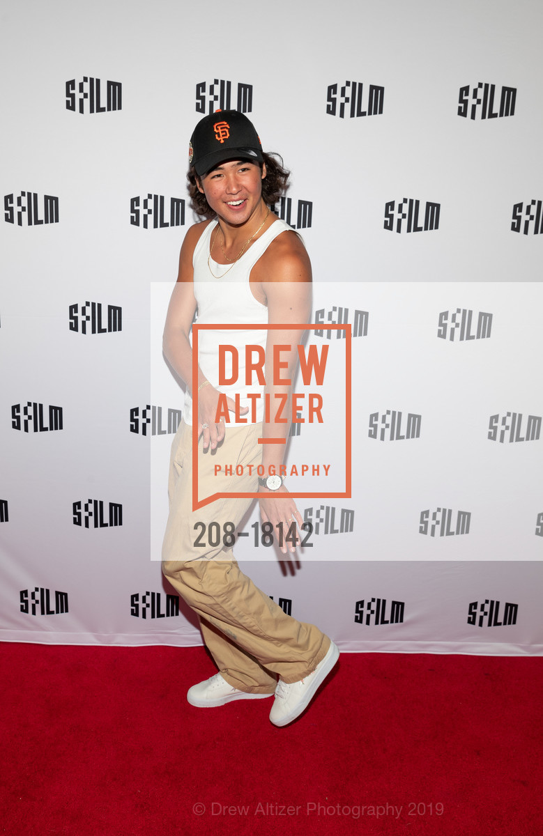 Nico Hiraga, Photo #208-18142