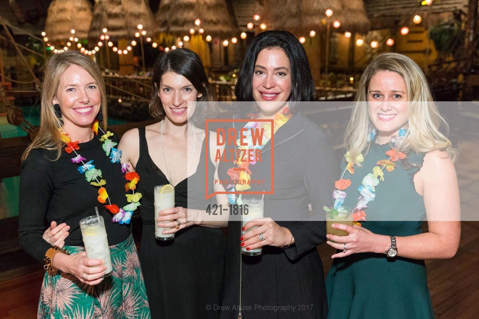 Tatem Read, Iska Greenfield Sanders, Becky Heldfond, Lindsay Solomon, Berggruen Gallery Opening: The Human Form, Berggruen Gallery. 2525 Van Ness St, January 12th, 2017, Photo #421-1816 Tatem Read, Iska Greenfield Sanders, Becky Heldfond, Lindsay Solomon, Photo #421-1816