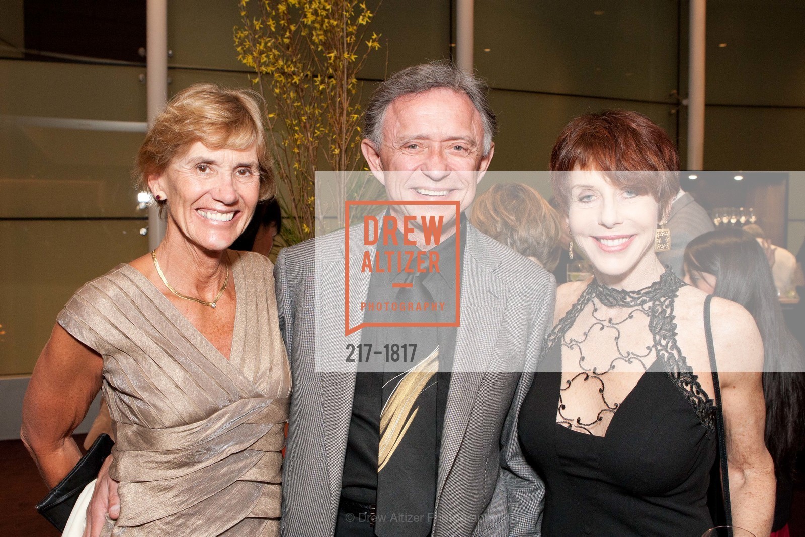 Connie Jorgensen, Bob Kozma, Shari Malone, Photo #217-1817