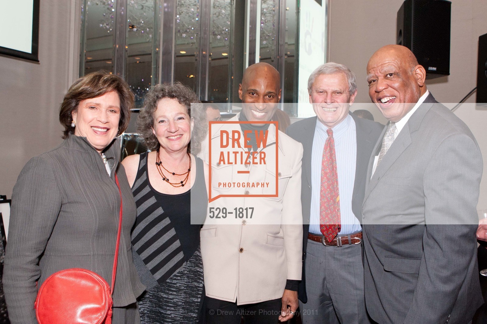 Juliet Helft, Jane Weil, Vernon Bush, Mike Helft, Orlando Taylor, TEACH WITH AFRICA'S Fourth Annual Fundraising Gala, US, February 8th, 2011, Photo #529-1817 Juliet Helft, Jane Weil, Vernon Bush, Mike Helft, Orlando Taylor, Photo #529-1817