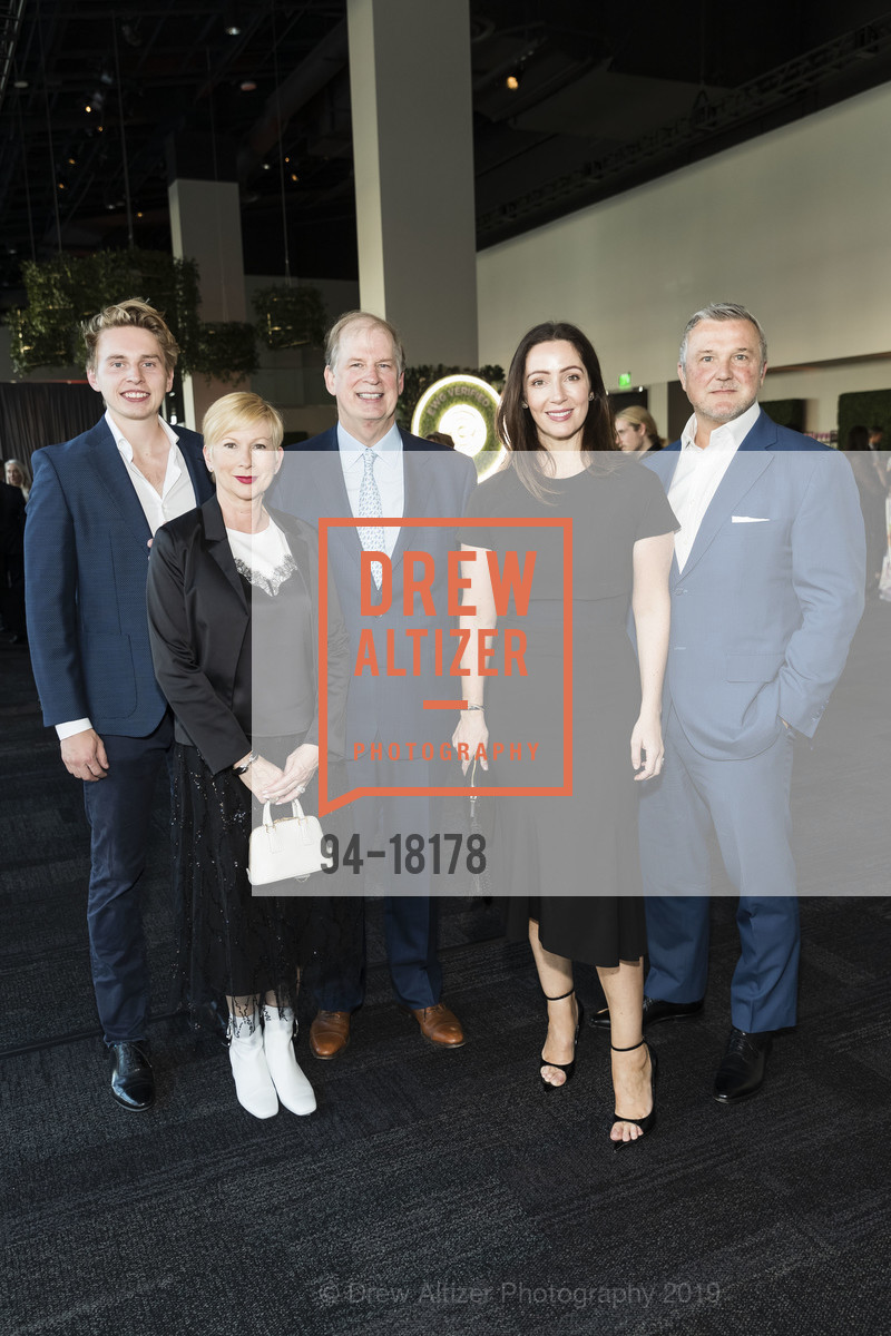 David Fetherstonhaugh, Christine Fetherstonhaugh, Robert Fetherstonhaugh, Zoe de Givenchy, Olivier de Givenchy, Environmental Working Group 10th Annual Earth Dinner, City View at the Metreon. 135 4th Street, April 23rd, 2019, Photo #94-18178 David Fetherstonhaugh, Christine Fetherstonhaugh, Robert Fetherstonhaugh, Zoe de Givenchy, Olivier de Givenchy, Photo #94-18178