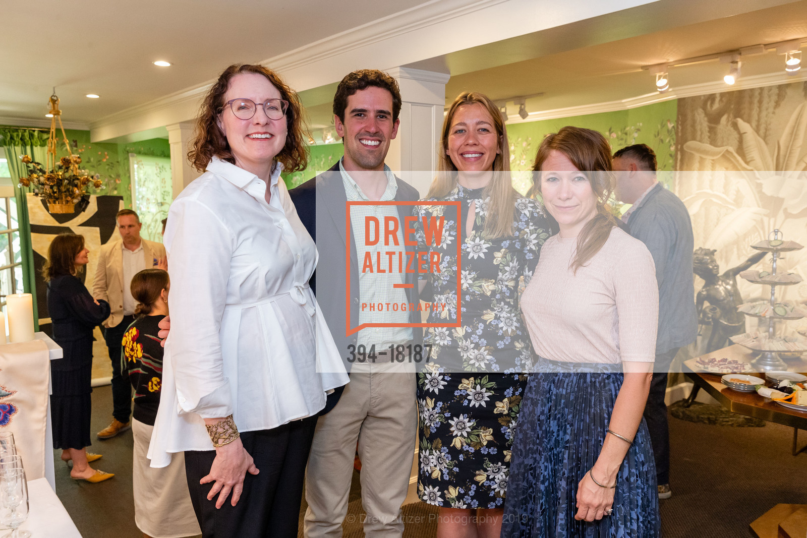 Mary-Jo Bowling, Daniel Schneider-Weiler, Rachel Cecil Gurney, Jemma Cave, Chairish Tea with Degournay & Jonathan Rachman 2019, de Gournay - 3681A Sacramento St. 3681A Sacramento St, April 24th, 2019, Photo #394-18187 Mary-Jo Bowling, Daniel Schneider-Weiler, Rachel Cecil Gurney, Jemma Cave, Photo #394-18187