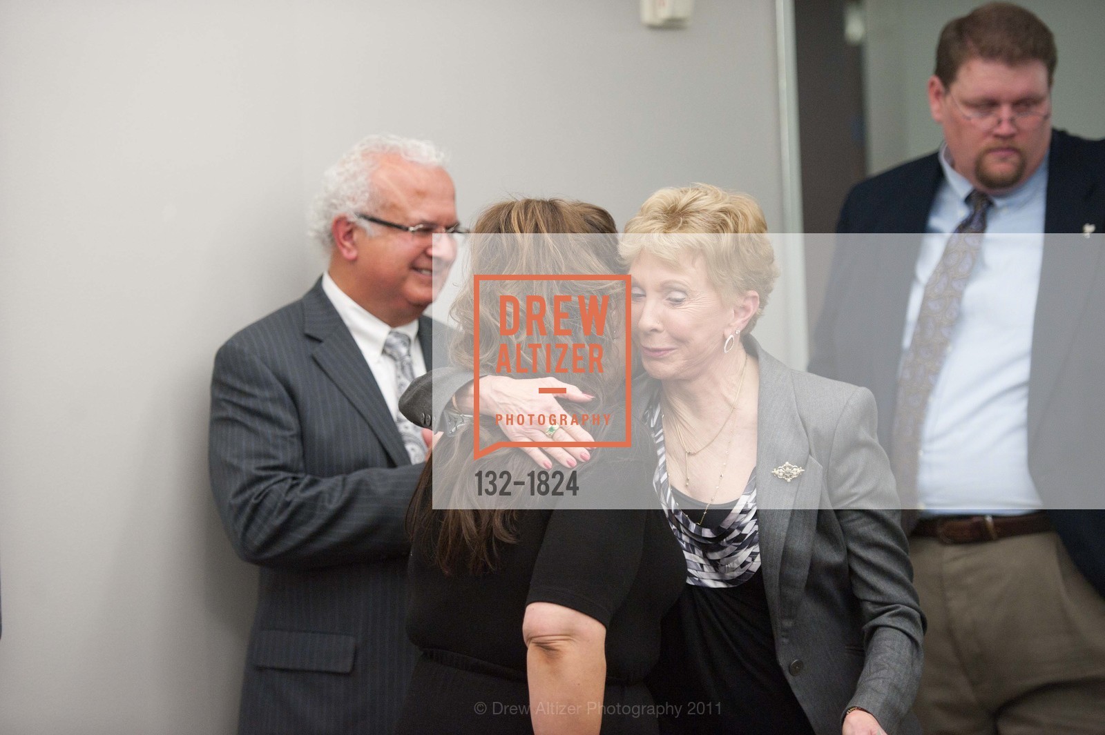 Justice Carlos Moreno, Pat Bressee, Phil Ladew, Photo #132-1824