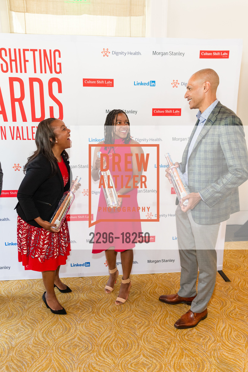 Deirdre Findlay, Stacy Brown-Philpot, Chris Young, 5th Annual Culture Shifting Weekend Awards Ceremony, Rosewood Sand Hill. 2825 Sand Hill Road, April 28th, 2019, Photo #2296-18250 Deirdre Findlay, Stacy Brown-Philpot, Chris Young, Photo #2296-18250