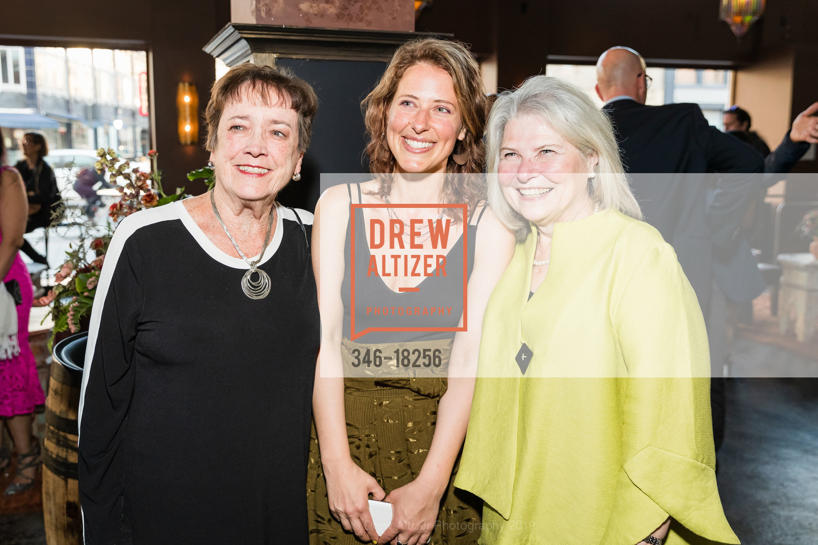 Susan Dillon, Kathryn Keslosky, Dee Keslosky, Photo #346-18256