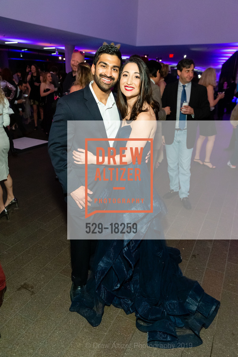 Devon Patel, Sheila Emami, Mëtal et Monet: Into the Garden ArtPoint’s Annual Gala, de Young Museum. 50 Hagiwara Tea Garden Dr, April 27th, 2019, Photo #529-18259 Devon Patel, Sheila Emami, Photo #529-18259