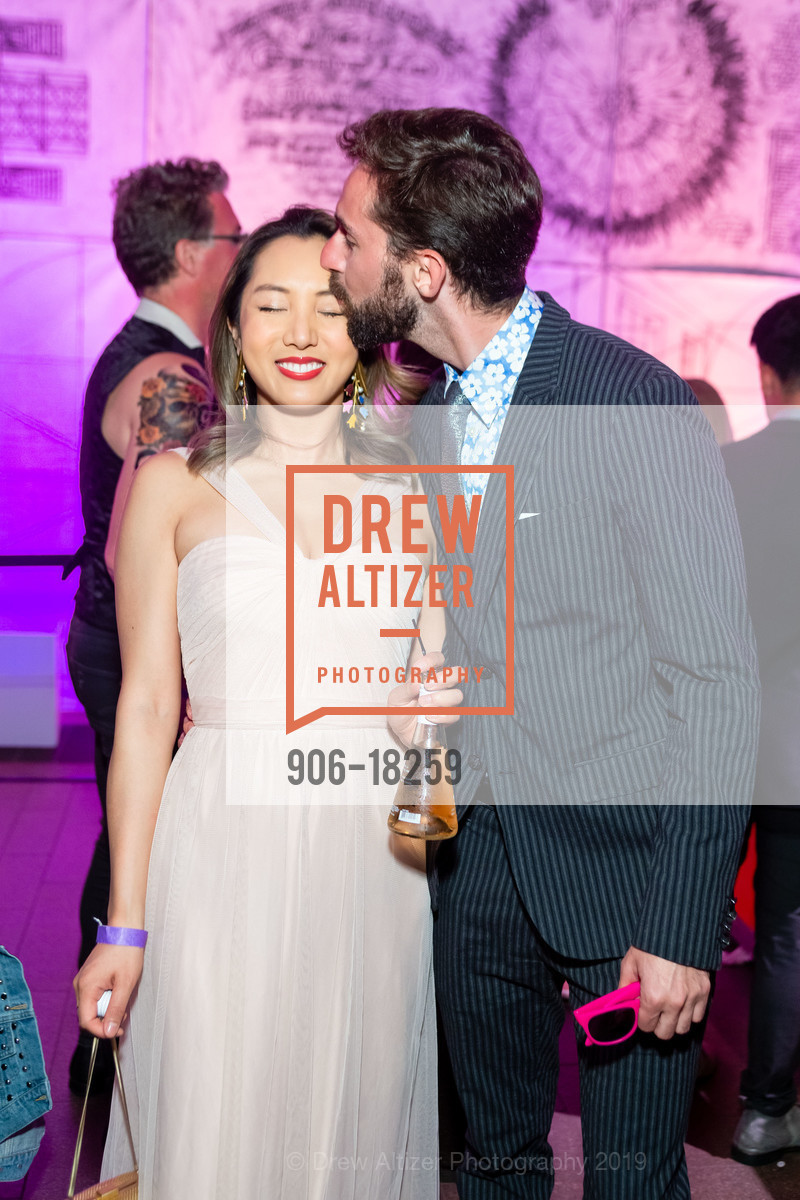 Christine Kim, Amos Barreto, Photo #906-18259