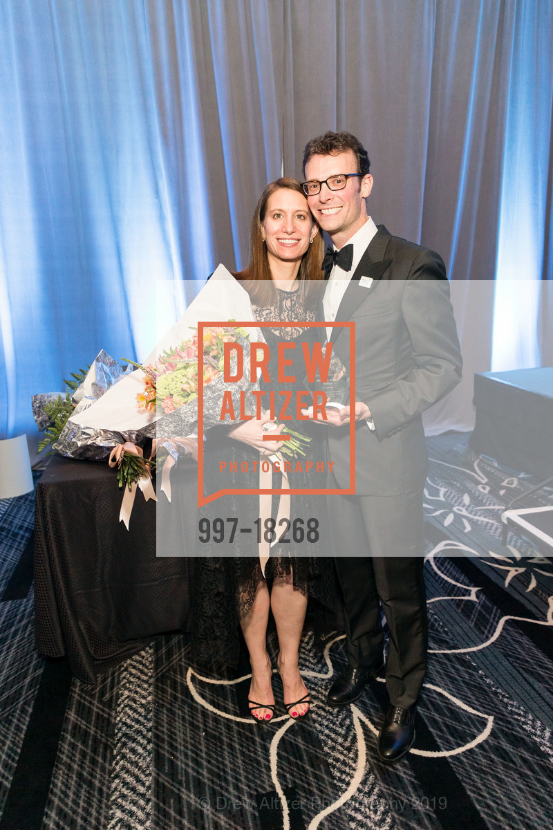 Becca Stone, Eric Stone, Crohn's and Colitis Foundation California Wine Classic 2019, Ritz Carlton Hotel. 600 Stockton Street, April 27th, 2019, Photo #997-18268 Becca Stone, Eric Stone, Photo #997-18268