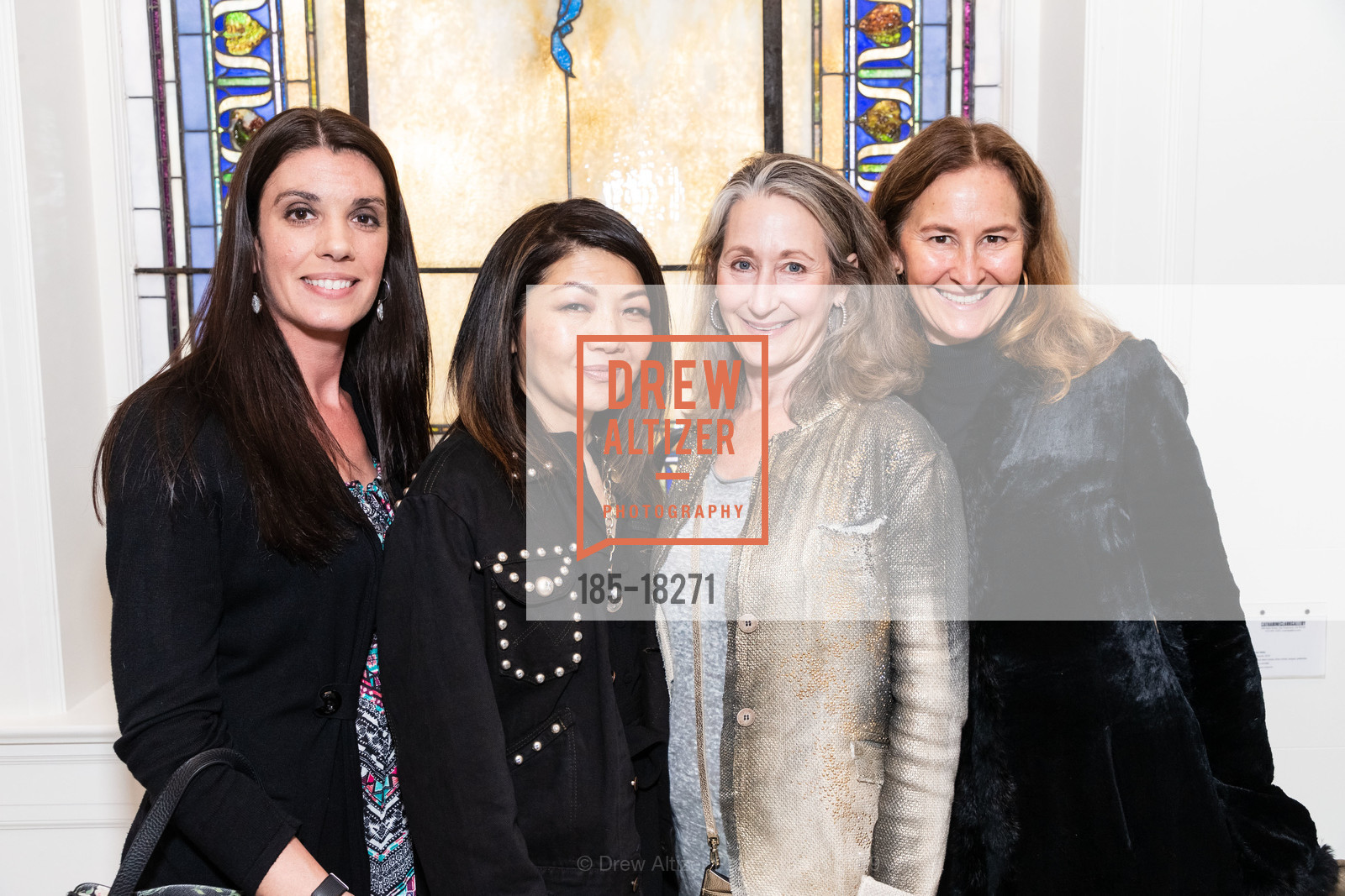 Jordan Bartley, Betty Lin, Gael Bruno, Zanne Mrlik, 2019 Decorator Showcase Event Hosted by Sotheby's, Private Residence, May 1st, 2019, Photo #185-18271 Jordan Bartley, Betty Lin, Gael Bruno, Zanne Mrlik, Photo #185-18271