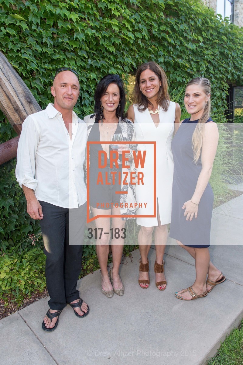 David DuPont, Tara Schon, Elizabeth Welborn, Sarah Everton, Gucci & Vogue Dinner, Ma(i)sonry. 6711 Washington St, June 25th, 2015, Photo #317-183 David DuPont, Tara Schon, Elizabeth Welborn, Sarah Everton, Photo #317-183