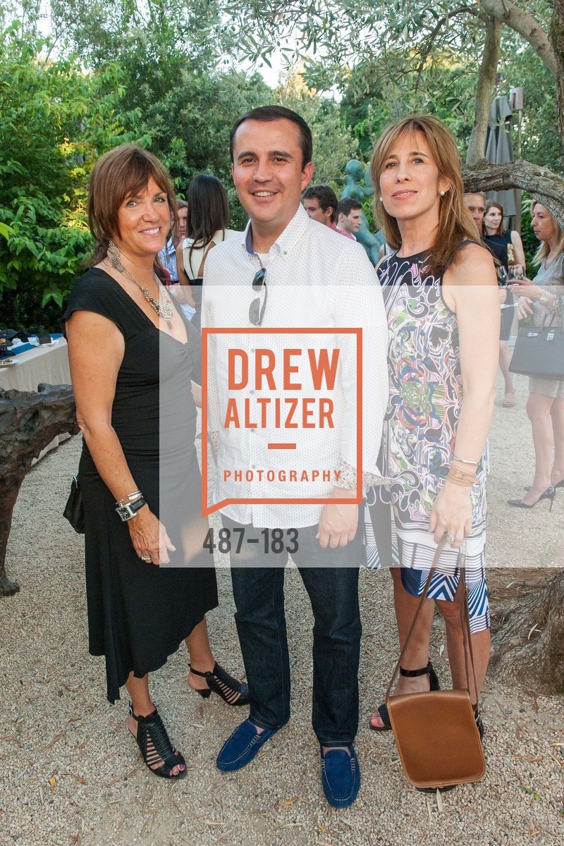 Dana Cappiello, Jorge Jaramillo, Allison Pobrislo, Gucci & Vogue Dinner, Ma(i)sonry. 6711 Washington St, June 25th, 2015, Photo #487-183 Dana Cappiello, Jorge Jaramillo, Allison Pobrislo, Photo #487-183