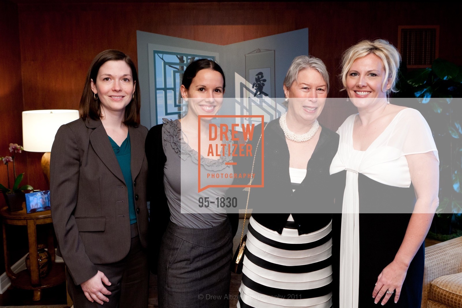 Libby Putman, Nancy Caldwell, Dawn Borgnis, Photo #95-1830