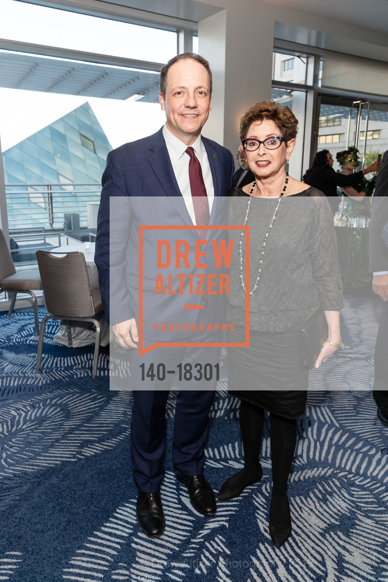 Peter Wilch, Jerilyn Gelt, Catholic Charities 22nd Annual Loaves & Fishes Gala, Four Seasons Hotel. 757 Market Street, May 2nd, 2019, Photo #140-18301 Peter Wilch, Jerilyn Gelt, Photo #140-18301
