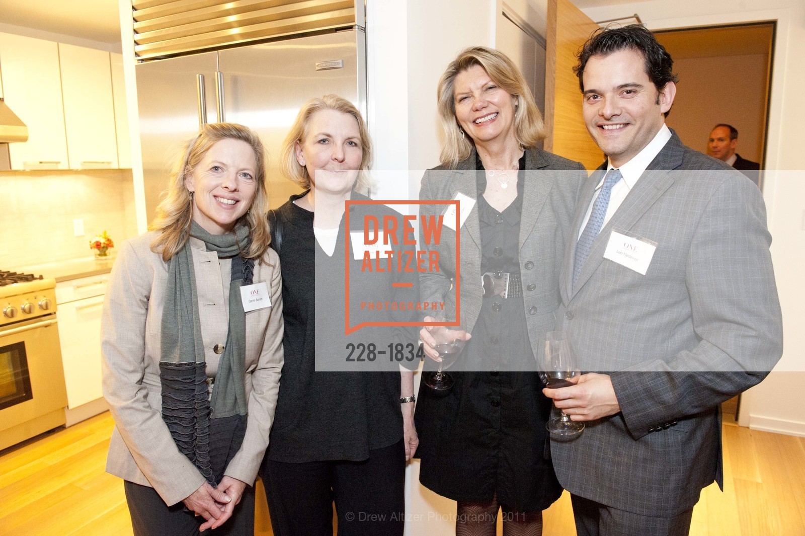 Carrie Barrett, Caroline Anzur, Karen Carr, Leo Medeiros, Old World Meets New: BONHAMS & BUTTERFIELDS February Wine Auction, US, February 24th, 2011, Photo #228-1834 Carrie Barrett, Caroline Anzur, Karen Carr, Leo Medeiros, Photo #228-1834