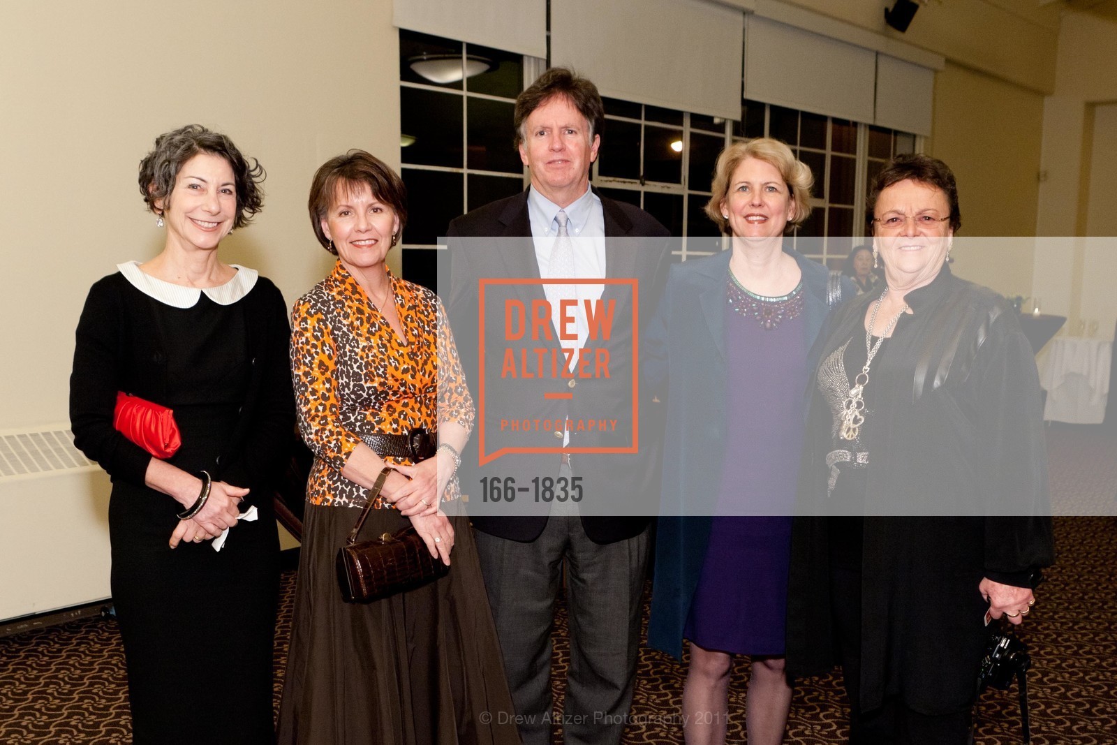 Micki Turner, Barbara Manierre, Stephen Carr, Christine Carr, Lisa Law, CONARD HOUSE Celebrates its 50th Anniversary Fundraising Gala at the Golden Gate Club, US, February 25th, 2011, Photo #166-1835 Micki Turner, Barbara Manierre, Stephen Carr, Christine Carr, Lisa Law, Photo #166-1835