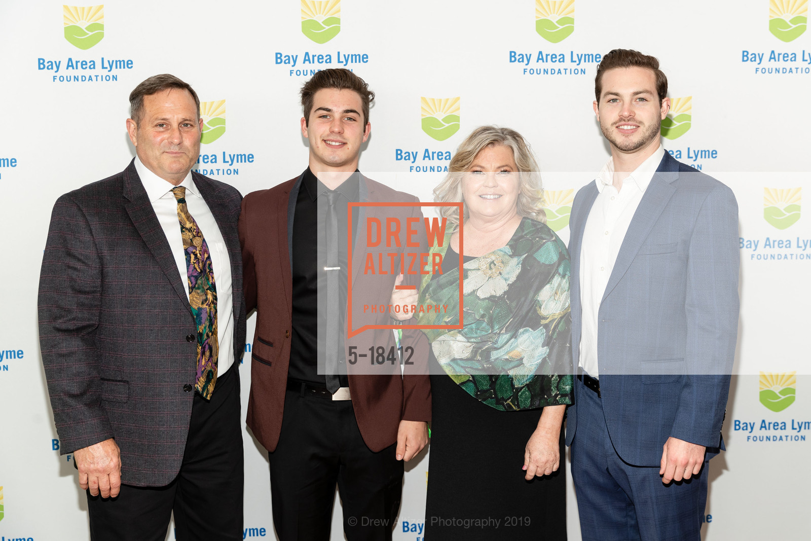 Nick Giampa, Sawyer Giampa, Linda Giampa, Wyatt Giampa, LymeAid 2019, Salesforce Tower, 60 and 61st Floors. 415 Mission St, May 11th, 2019, Photo #5-18412 Nick Giampa, Sawyer Giampa, Linda Giampa, Wyatt Giampa, Photo #5-18412