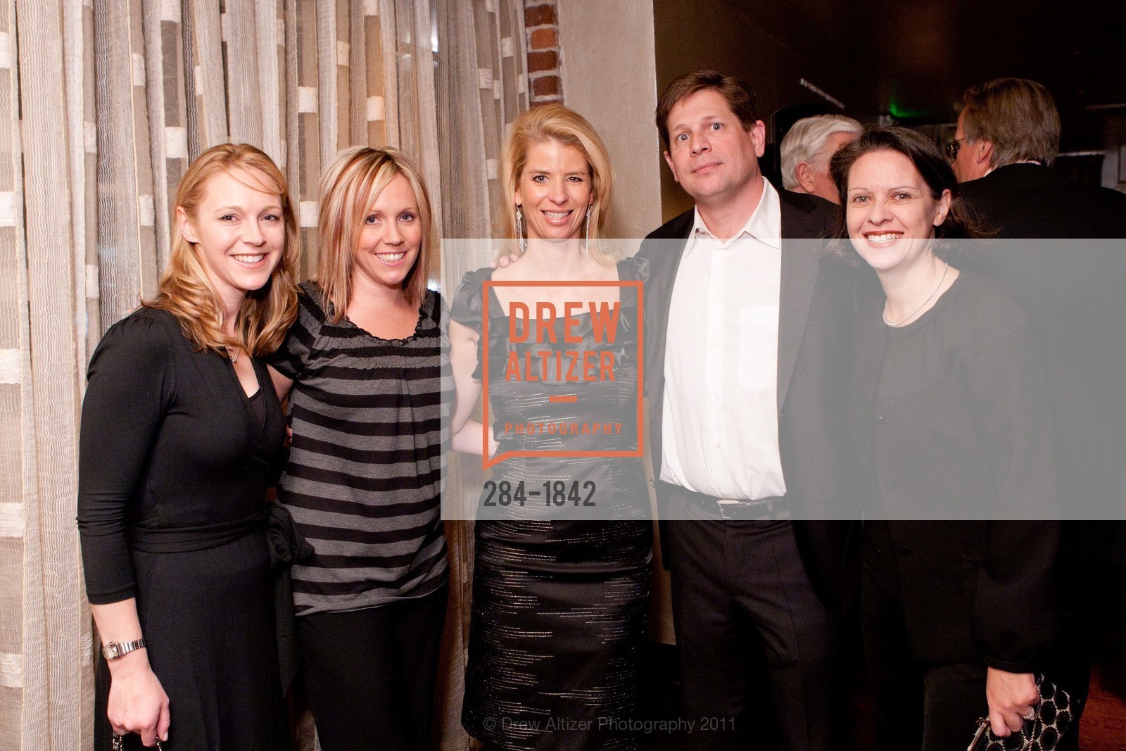 Deana Ezgar, Angela Toney, Beth Beld, David Beld, Nora Gibson, San Francisco Zoo's Auxiliary Holds ZOOTOPIA 2011 at Jardinier Honoring BARRY and MARIE LIPMAN, US, February 28th, 2011, Photo #284-1842 Deana Ezgar, Angela Toney, Beth Beld, David Beld, Nora Gibson, Photo #284-1842