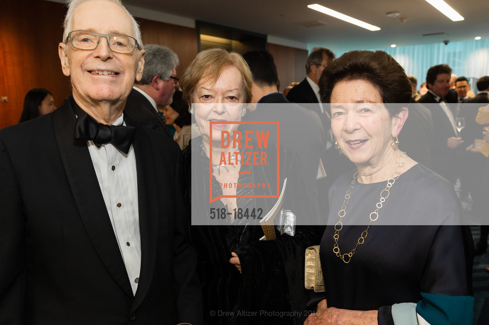 Richard Lee, Patricia Lee, Roselyne Swig, Community Music Center's Spring Gala, InterContinental. 888 Howard Street, May 11th, 2019, Photo #518-18442 Richard Lee, Patricia Lee, Roselyne Swig, Photo #518-18442