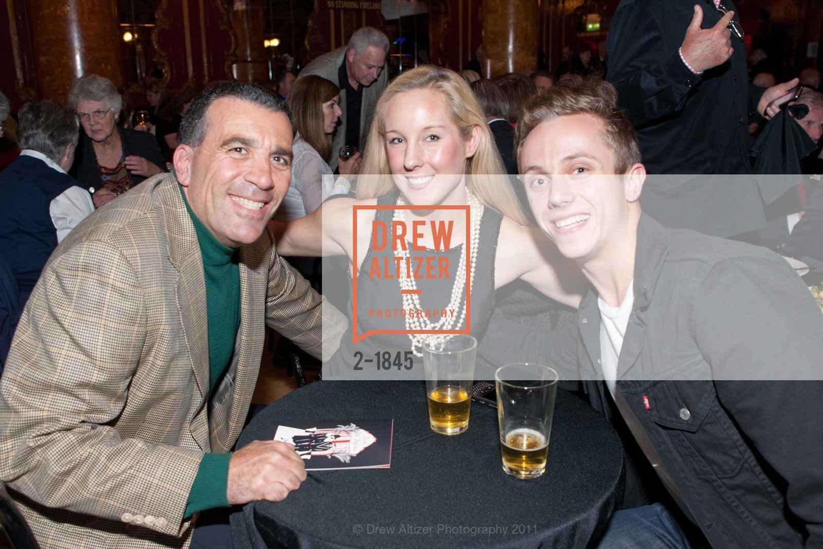 Mark Battat, Courtney Hornberger, Gareth Hornberger, EPIPHANY CENTER and Wells Fargo Present the 14th ANNUAL BENEFIT and SHOW at Cafe Fugitive, US, March 3rd, 2011, Photo #2-1845 Mark Battat, Courtney Hornberger, Gareth Hornberger, Photo #2-1845
