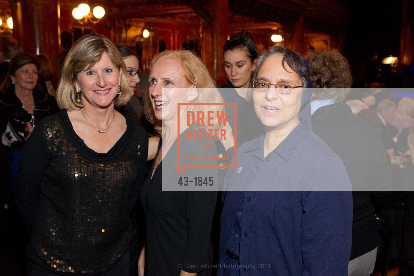 Marion McGovern, Ann Rhoney, Sister Estela Morales, EPIPHANY CENTER and Wells Fargo Present the 14th ANNUAL BENEFIT and SHOW at Cafe Fugitive, US, March 3rd, 2011, Photo #43-1845 Marion McGovern, Ann Rhoney, Sister Estela Morales, Photo #43-1845