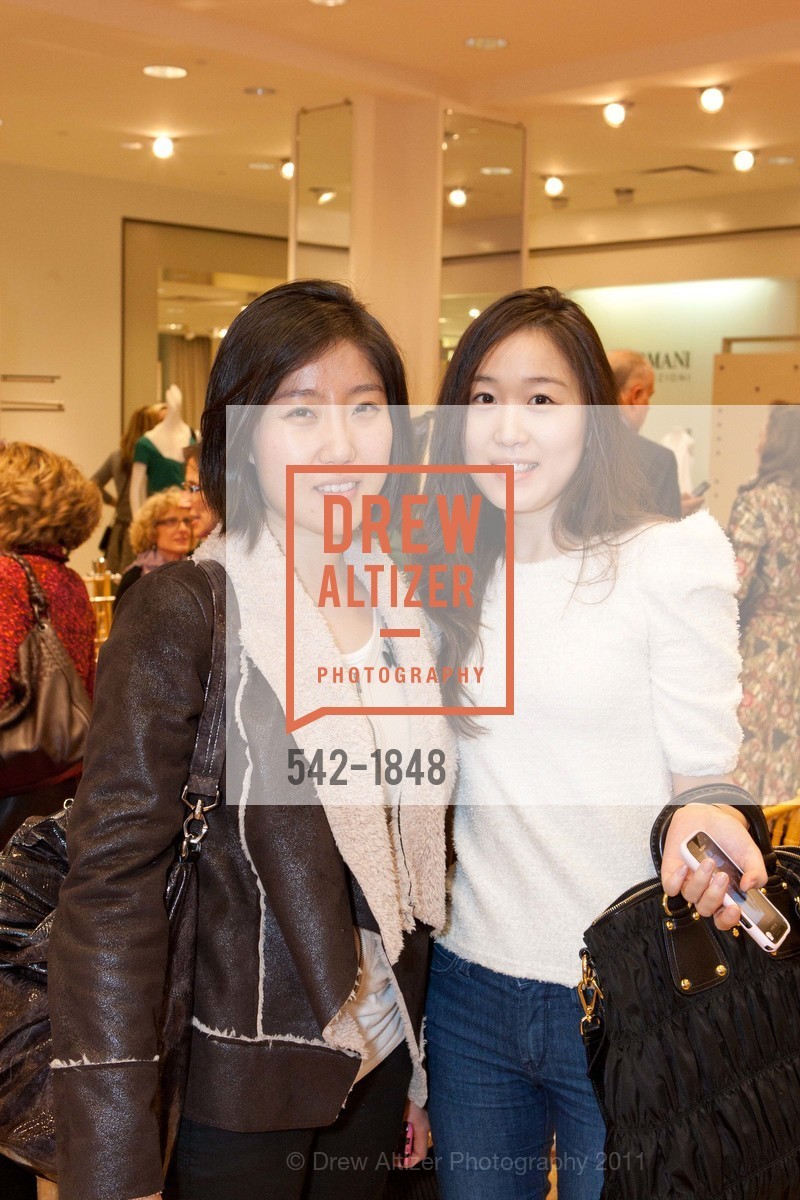 Sonia Yoon, Nina Yu, Photo #542-1848